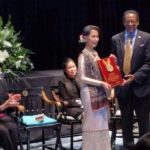 มุสลิมค้านการมอบรางวัล‘มนุษยธรรมประจำปี 2559’ ให้แก่ซูจี